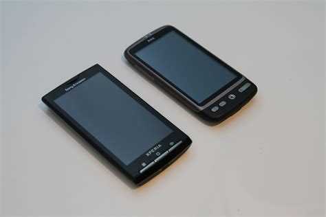 Sony Ericsson Xperia X10 vs HTC Desire Karşılaştırma